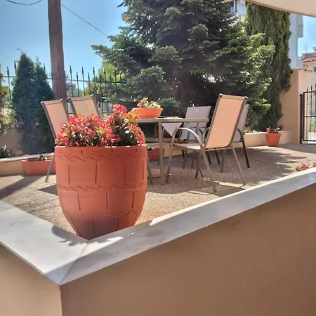 Ariadne Apartment *