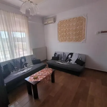 Ariadne Apartman Néa Mihanióna